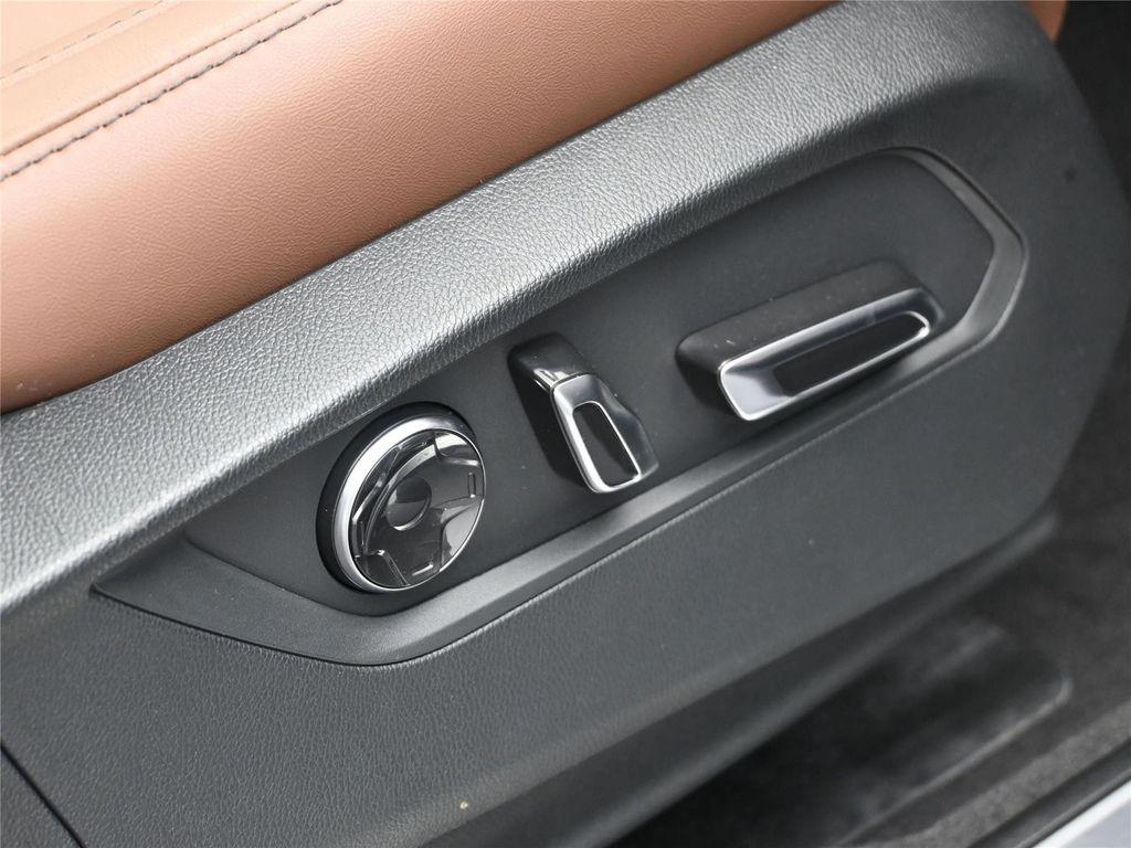 used 2024 Acura RDX car, priced at $39,500