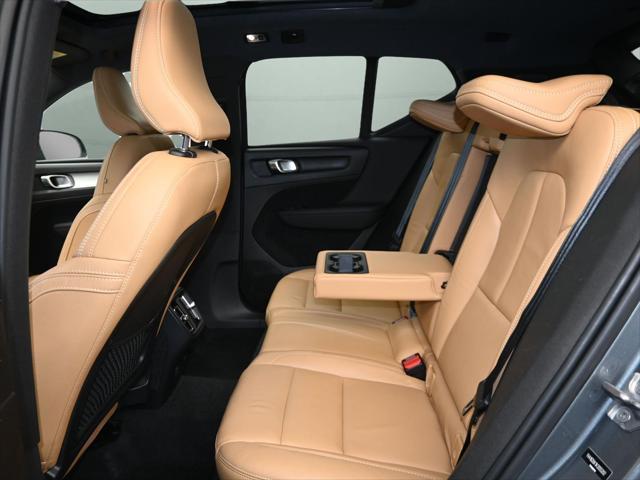 used 2019 Volvo XC40 car, priced at $22,800