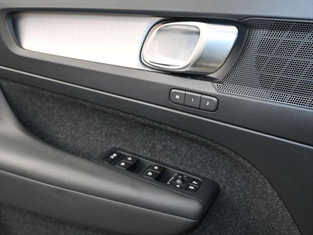 used 2019 Volvo XC40 car, priced at $22,800