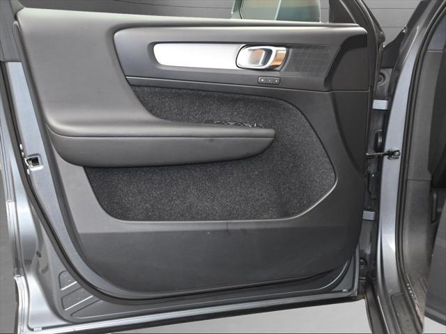 used 2019 Volvo XC40 car, priced at $22,800