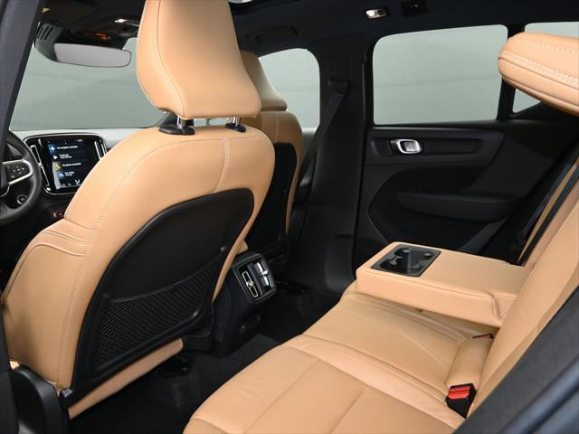 used 2019 Volvo XC40 car, priced at $22,800