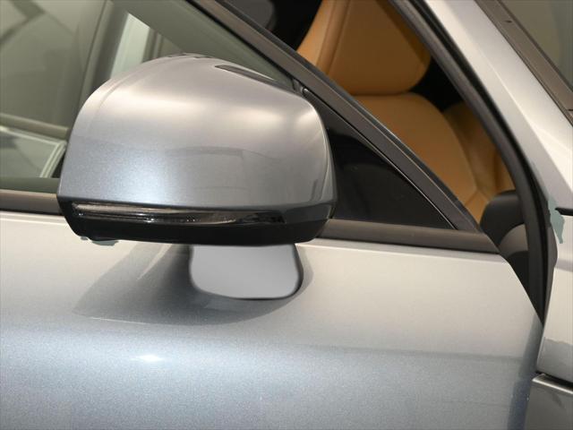 used 2019 Volvo XC40 car, priced at $22,800