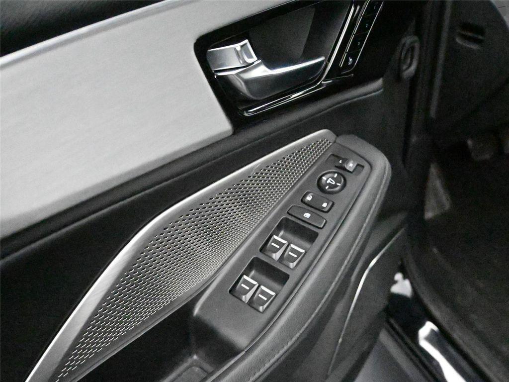 used 2023 Acura MDX car, priced at $36,500