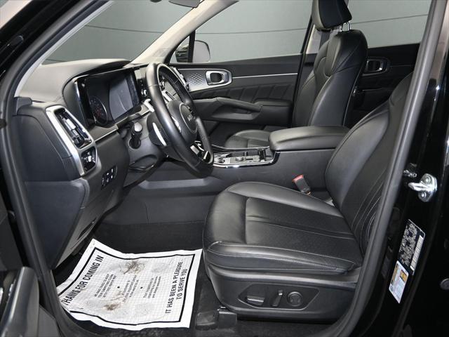 used 2022 Kia Sorento Plug-In Hybrid car, priced at $28,300
