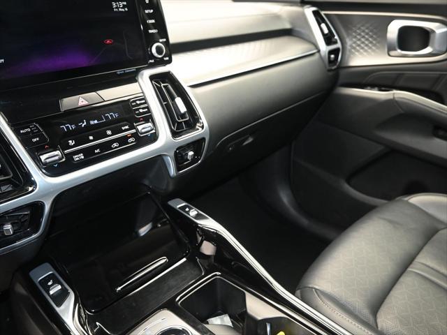 used 2022 Kia Sorento Plug-In Hybrid car, priced at $28,300