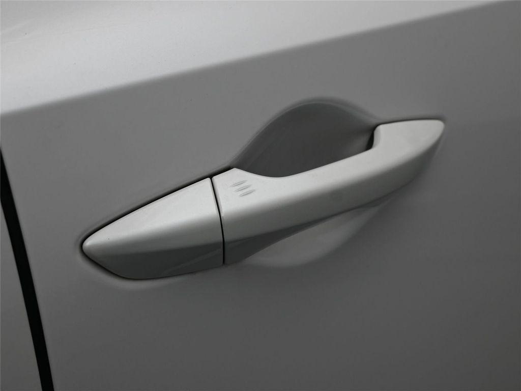 used 2023 Acura MDX car, priced at $39,500