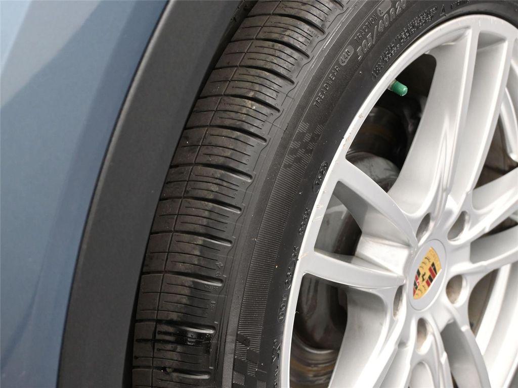 used 2019 Porsche Cayenne car, priced at $27,700