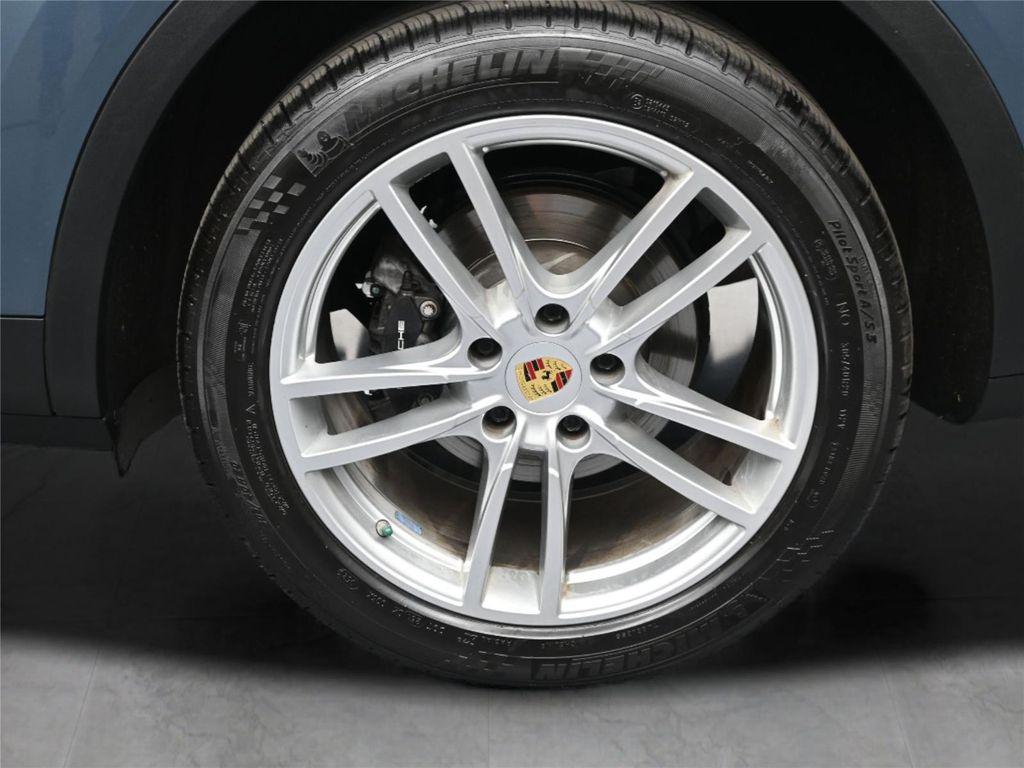used 2019 Porsche Cayenne car, priced at $27,700