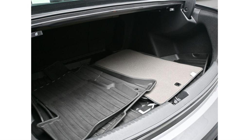 used 2025 Acura TLX car, priced at $35,000