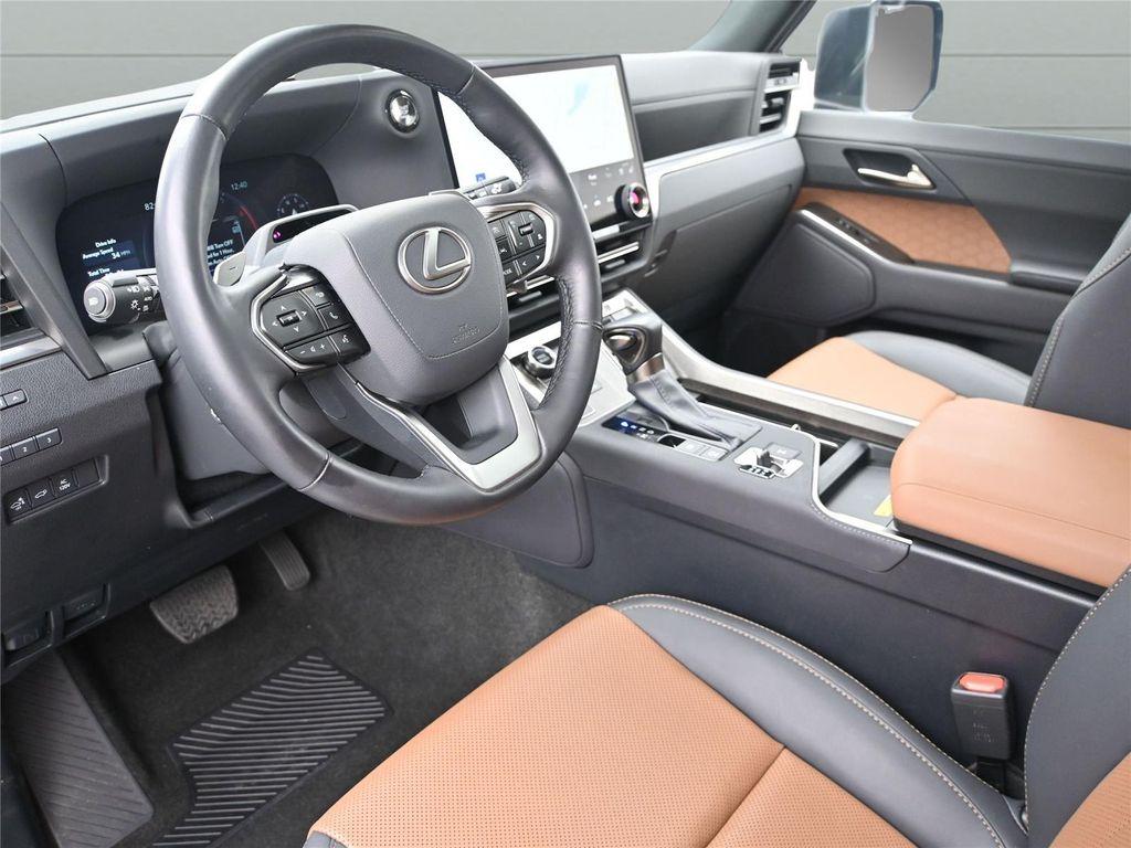 used 2024 Lexus GX 550 car, priced at $73,500