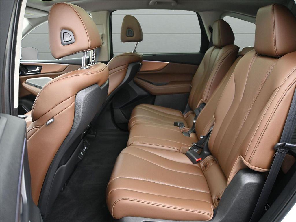 used 2024 Acura MDX car, priced at $41,200