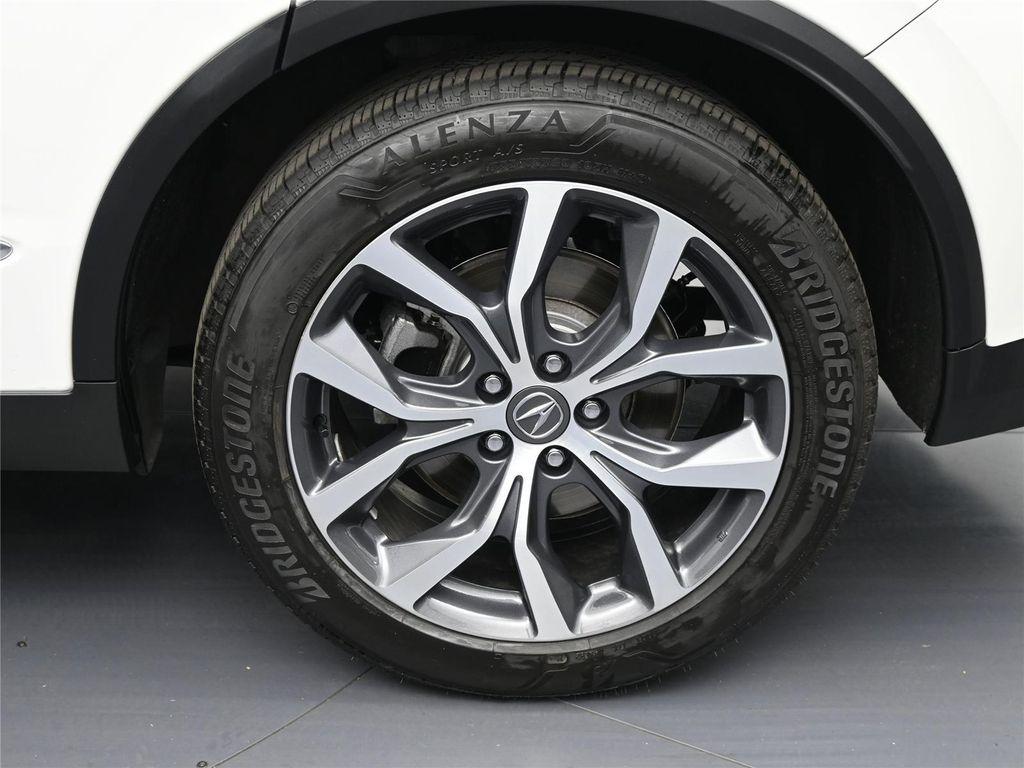 used 2024 Acura MDX car, priced at $41,200