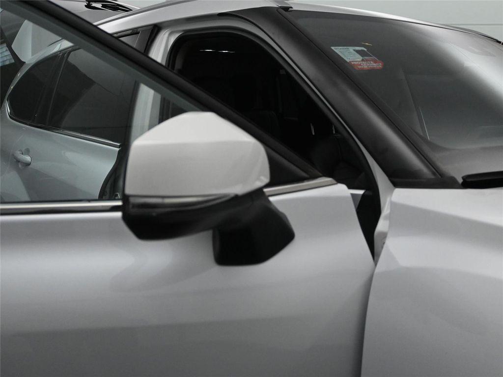 used 2022 Toyota Highlander car, priced at $31,750