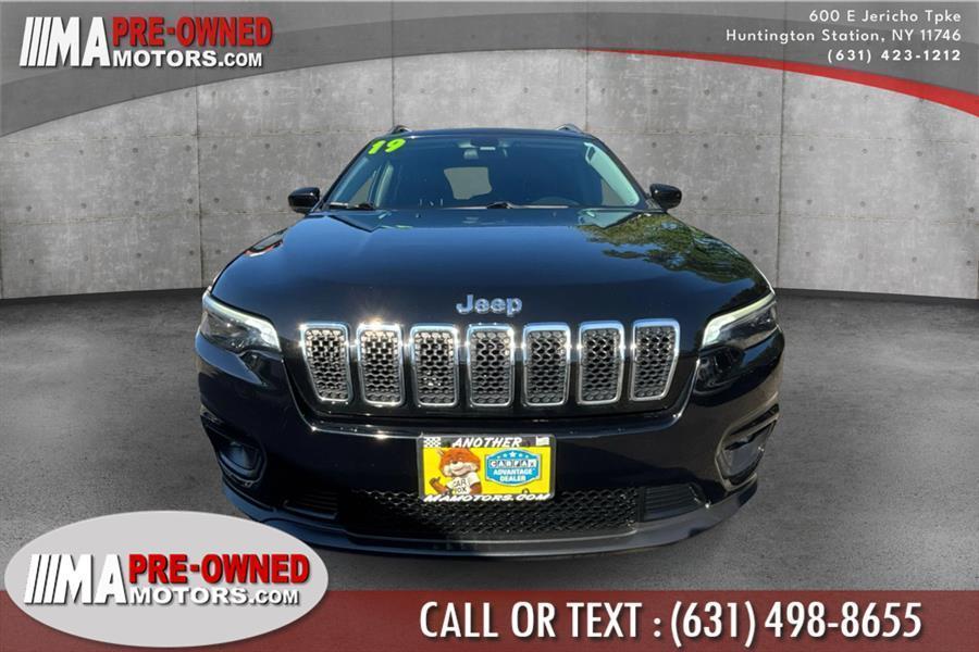used 2019 Jeep Cherokee car, priced at $11,495