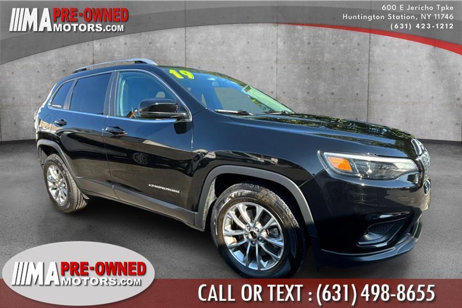 used 2019 Jeep Cherokee car, priced at $11,495