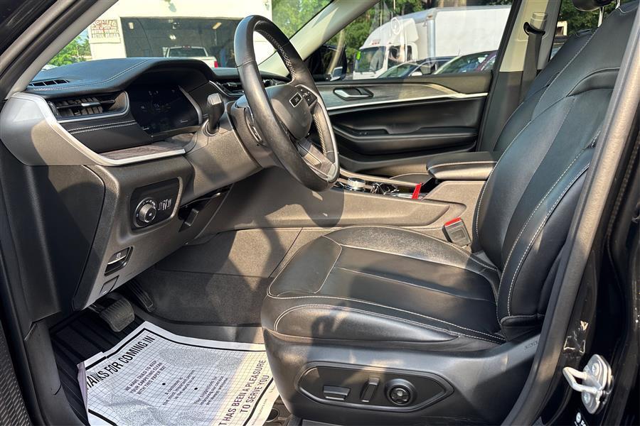 used 2022 Jeep Grand Cherokee L car, priced at $31,995