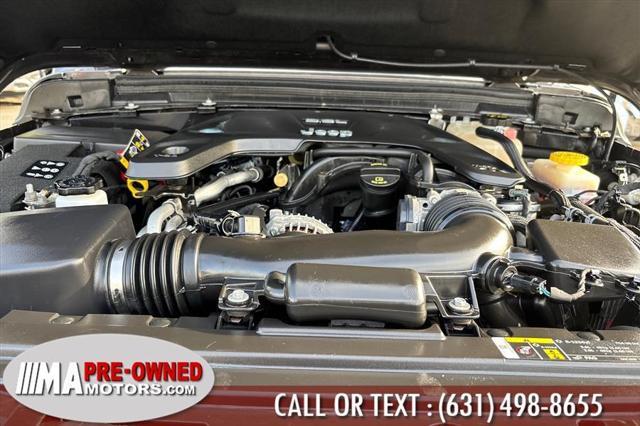used 2019 Jeep Wrangler Unlimited car, priced at $33,995