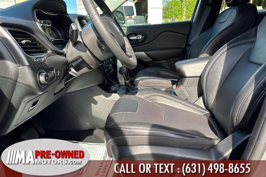 used 2021 Jeep Cherokee car, priced at $24,599