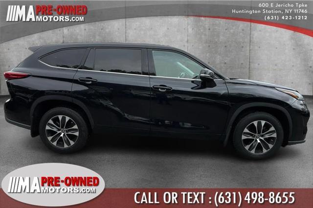 used 2021 Toyota Highlander car, priced at $31,995