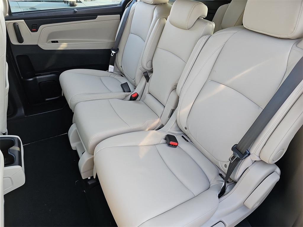 new 2025 Honda Odyssey car, priced at $45,155