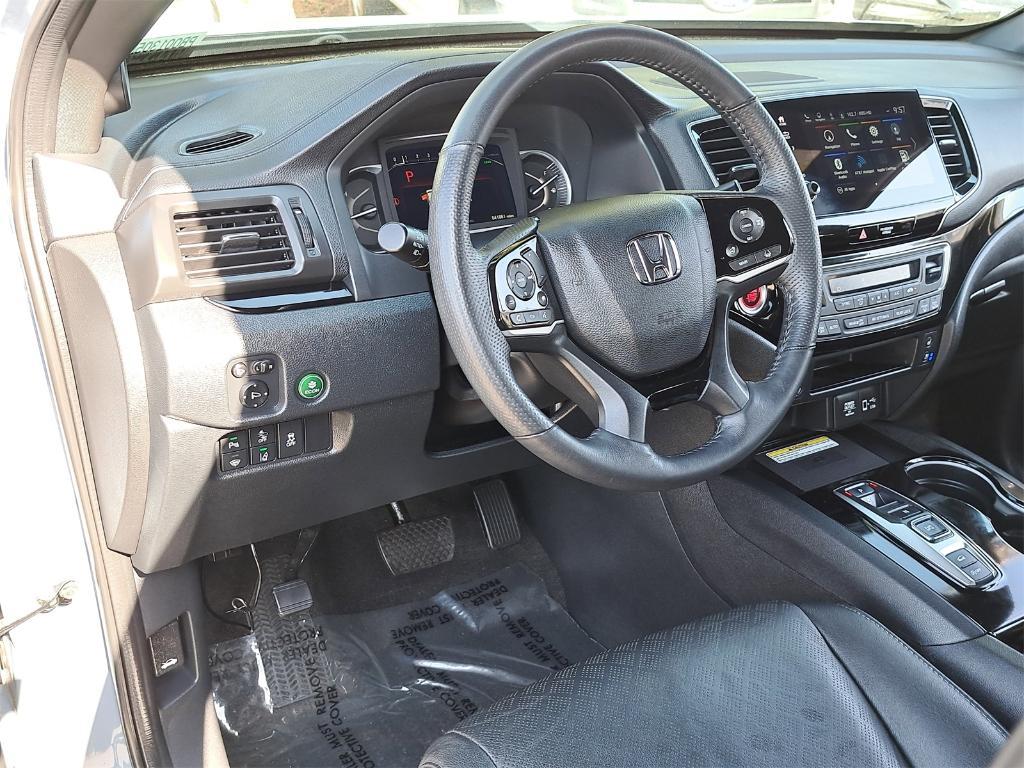 used 2023 Honda Passport car, priced at $34,513