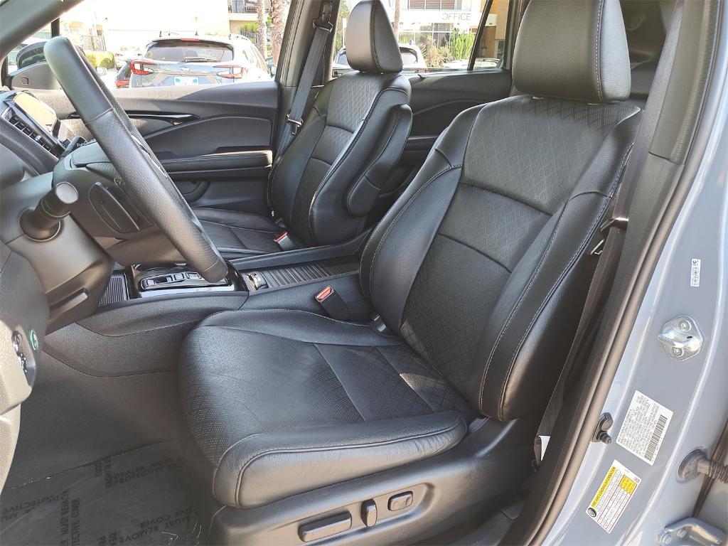 used 2023 Honda Passport car, priced at $34,513