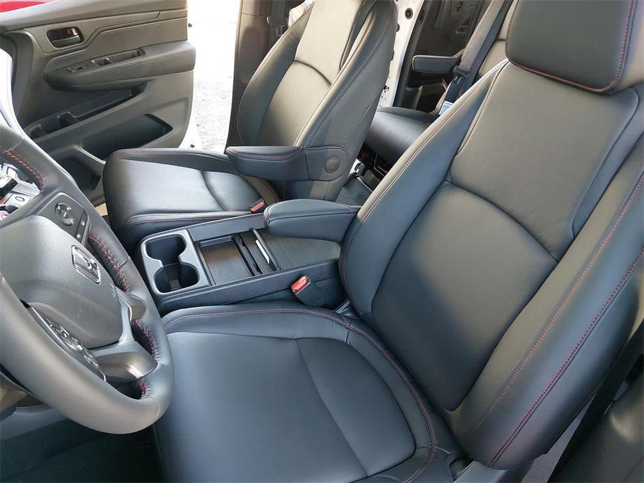 new 2024 Honda Odyssey car, priced at $44,110