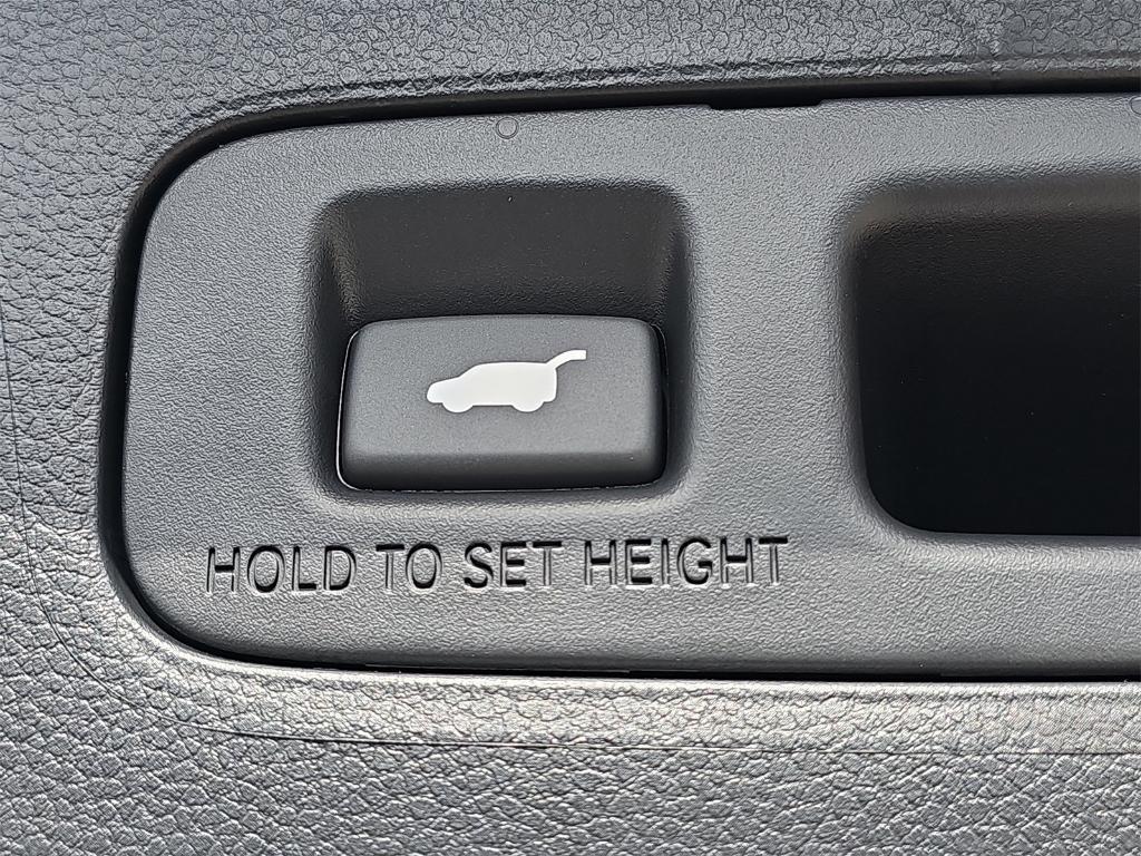 new 2026 Honda CR-V Hybrid car, priced at $38,905