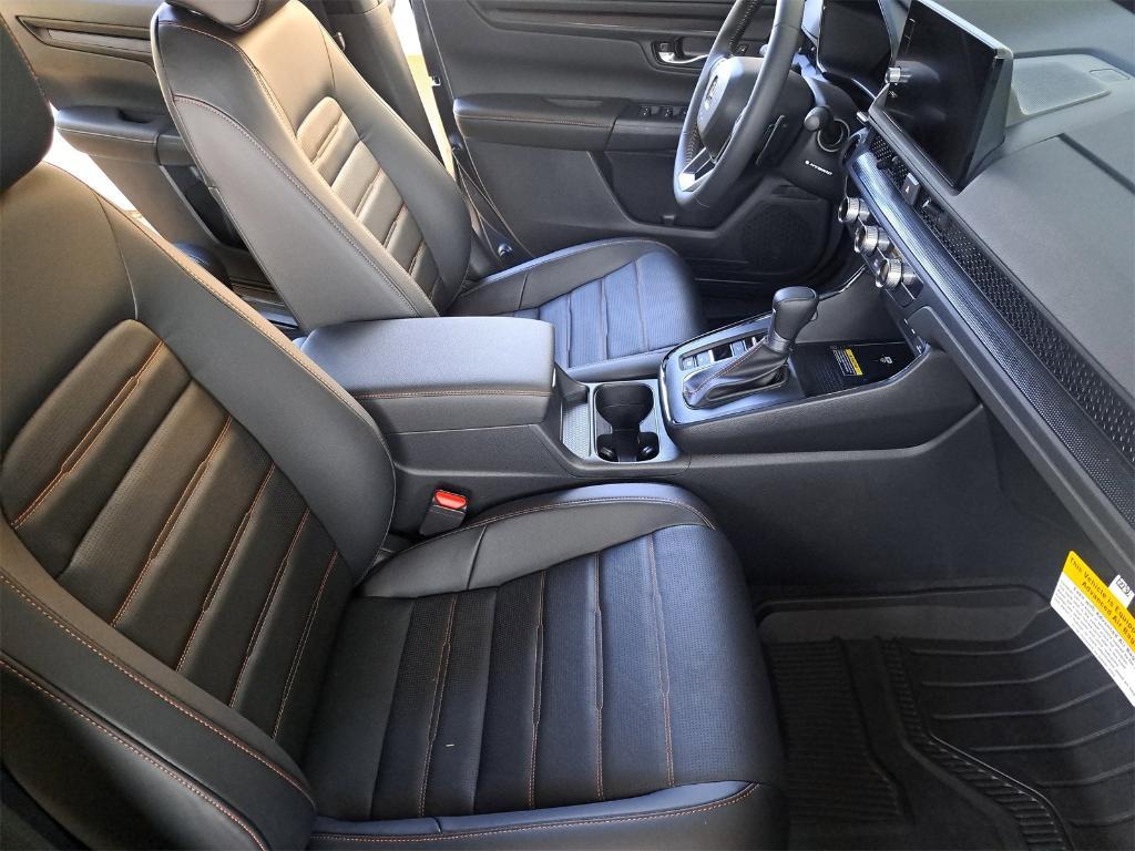 new 2025 Honda CR-V Hybrid car, priced at $39,045