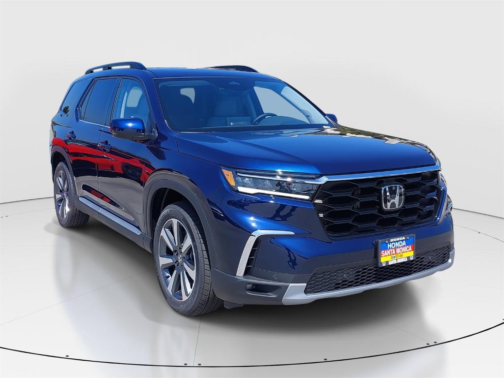 new 2025 Honda Pilot car, priced at $48,950