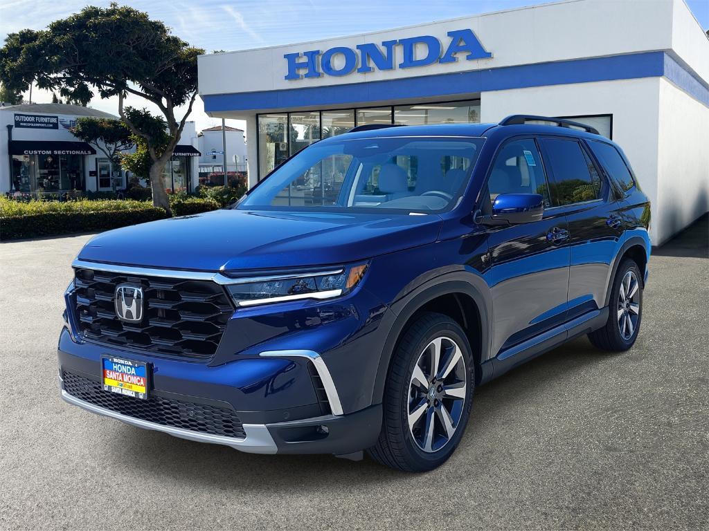new 2025 Honda Pilot car, priced at $48,950