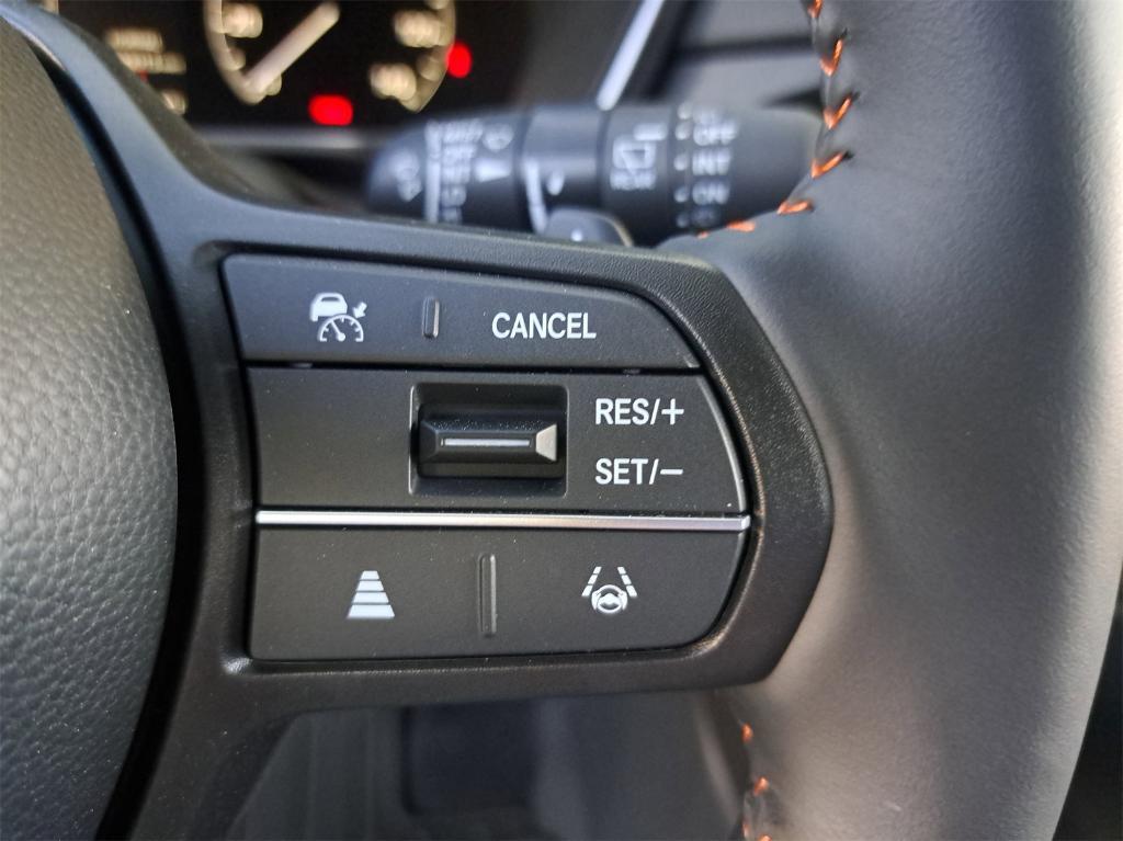 new 2025 Honda CR-V Hybrid car, priced at $39,045