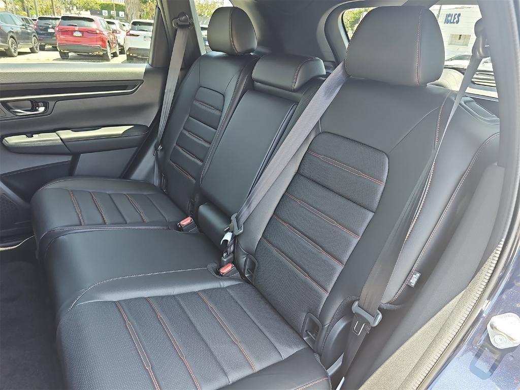 new 2025 Honda CR-V Hybrid car, priced at $39,045
