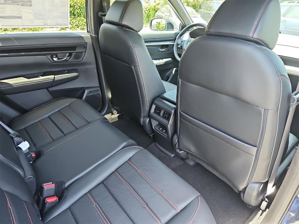 new 2025 Honda CR-V Hybrid car, priced at $39,045