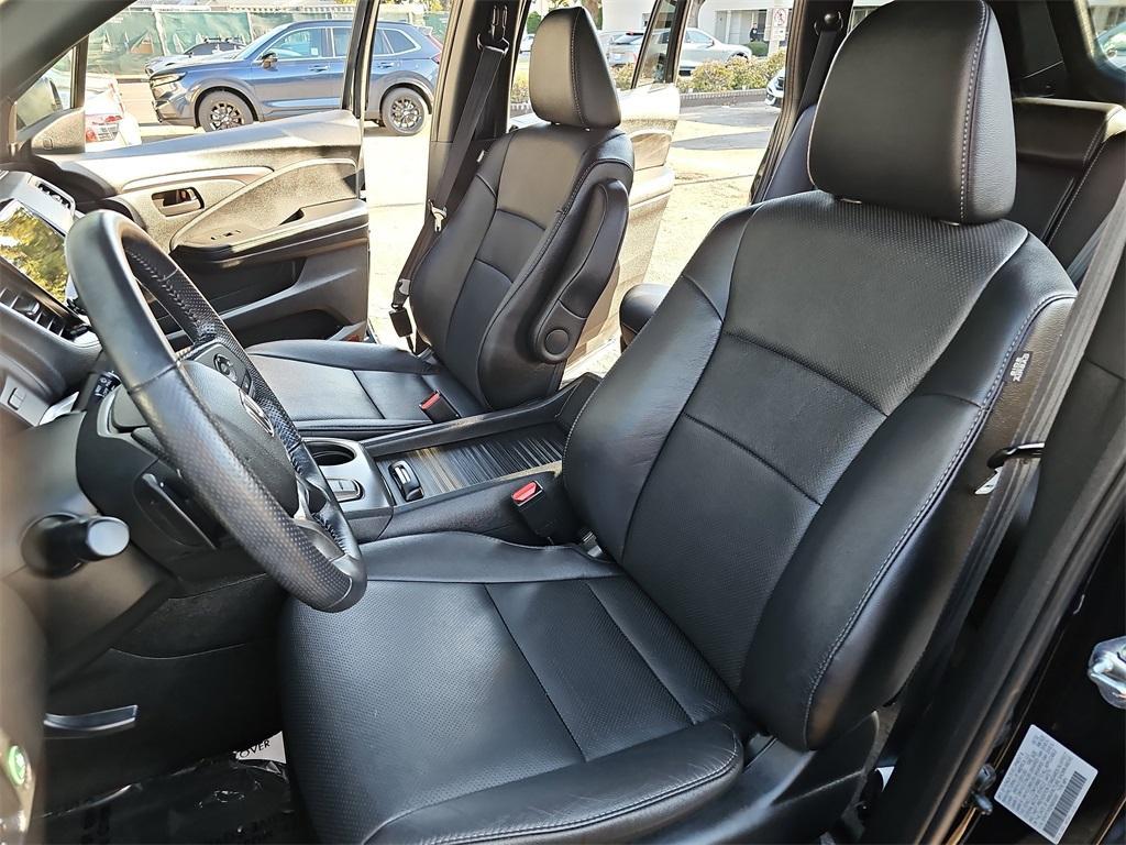 used 2022 Honda Passport car, priced at $29,700