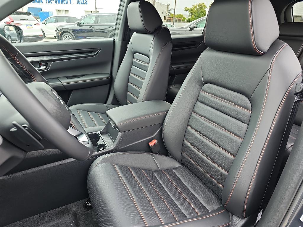 new 2025 Honda CR-V Hybrid car, priced at $37,999