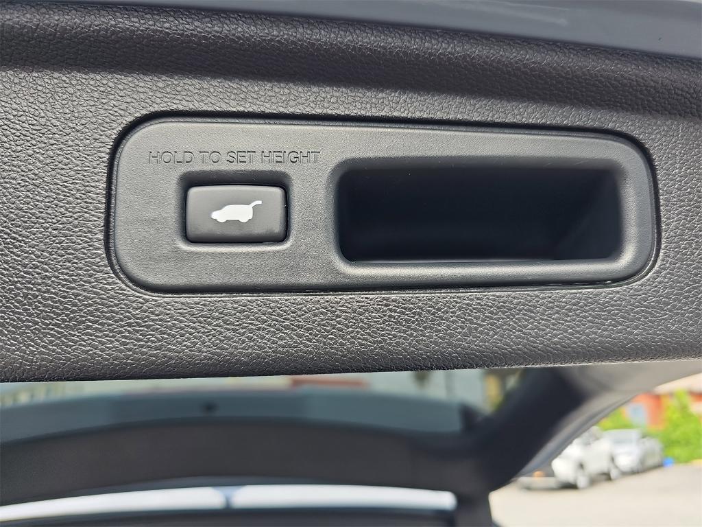 used 2023 Honda Odyssey car, priced at $38,000