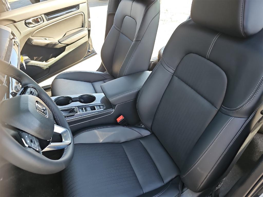 new 2025 Honda Civic Hybrid car, priced at $33,100