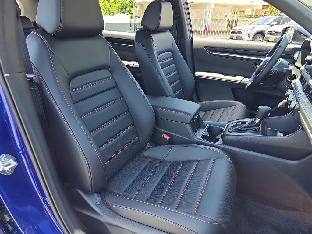 new 2025 Honda CR-V Hybrid car, priced at $39,311