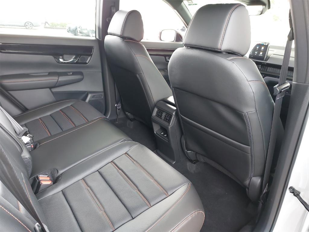 new 2026 Honda CR-V Hybrid car, priced at $44,155