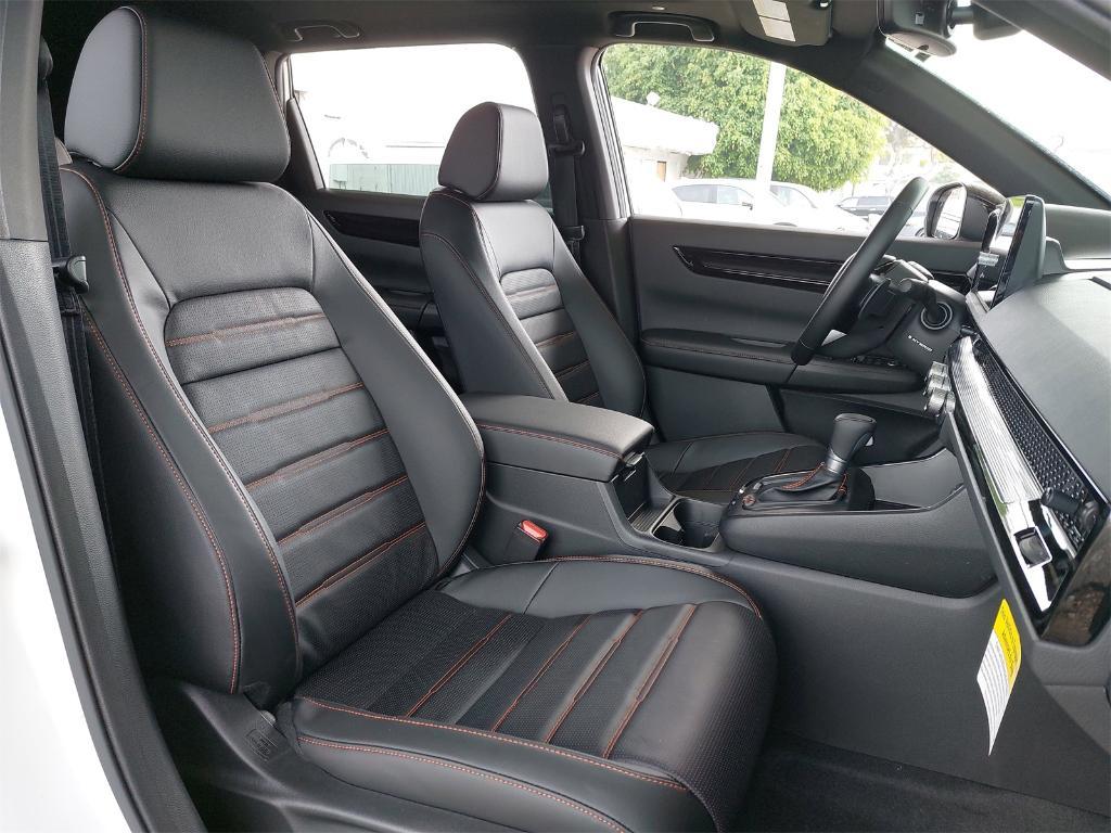 new 2026 Honda CR-V Hybrid car, priced at $44,155