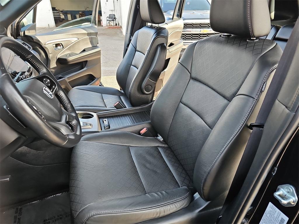 used 2021 Honda Passport car, priced at $28,500