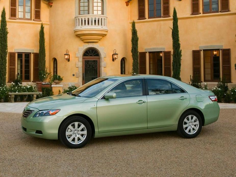 used 2007 Toyota Camry Hybrid car, priced at $11,900