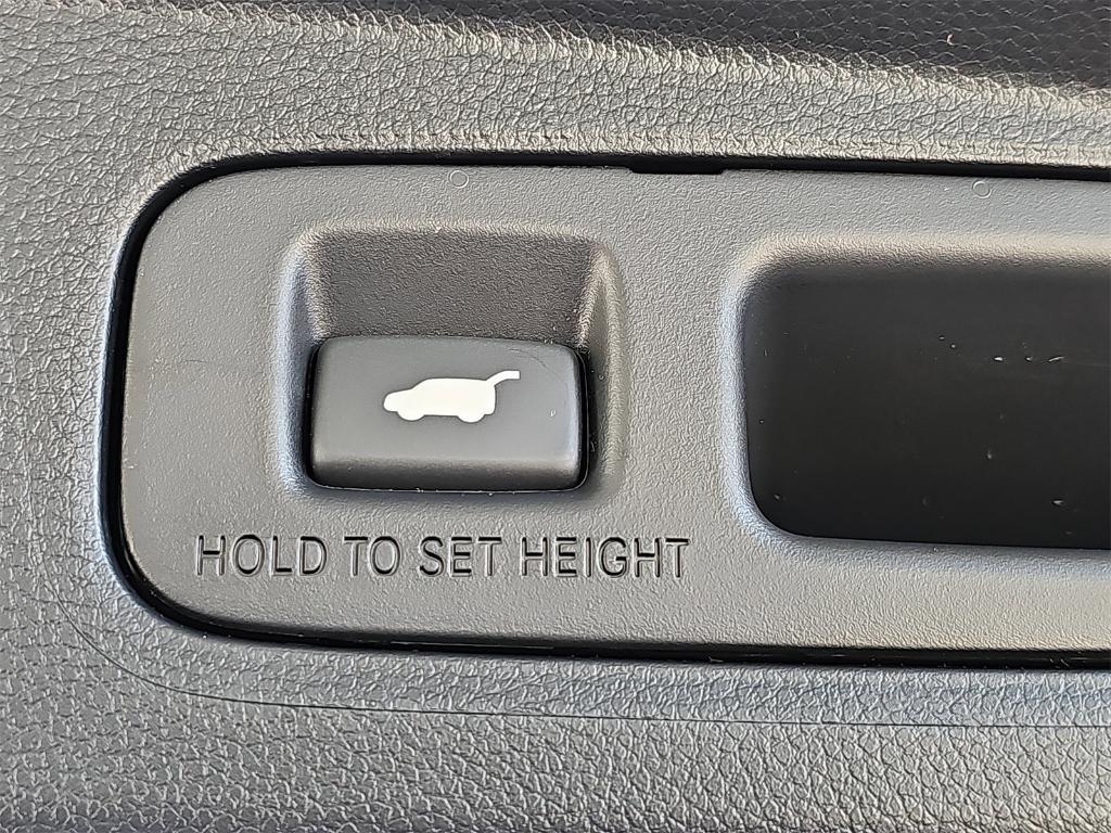 new 2026 Honda CR-V Hybrid car, priced at $40,575