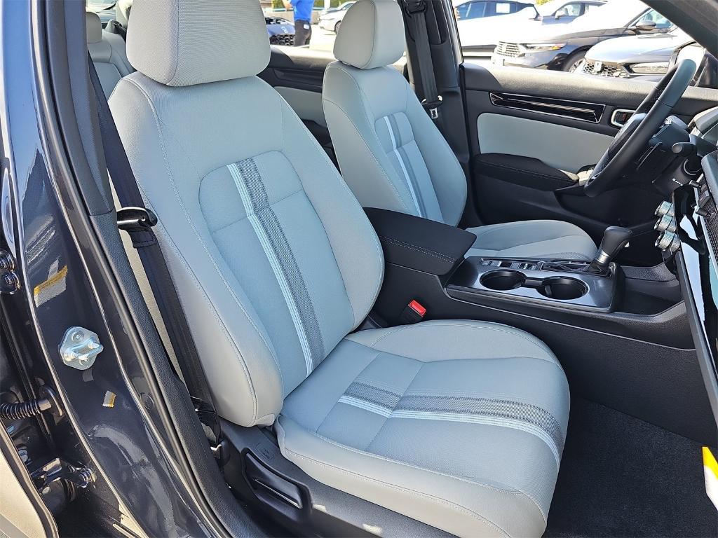 new 2025 Honda Civic Hybrid car, priced at $30,100