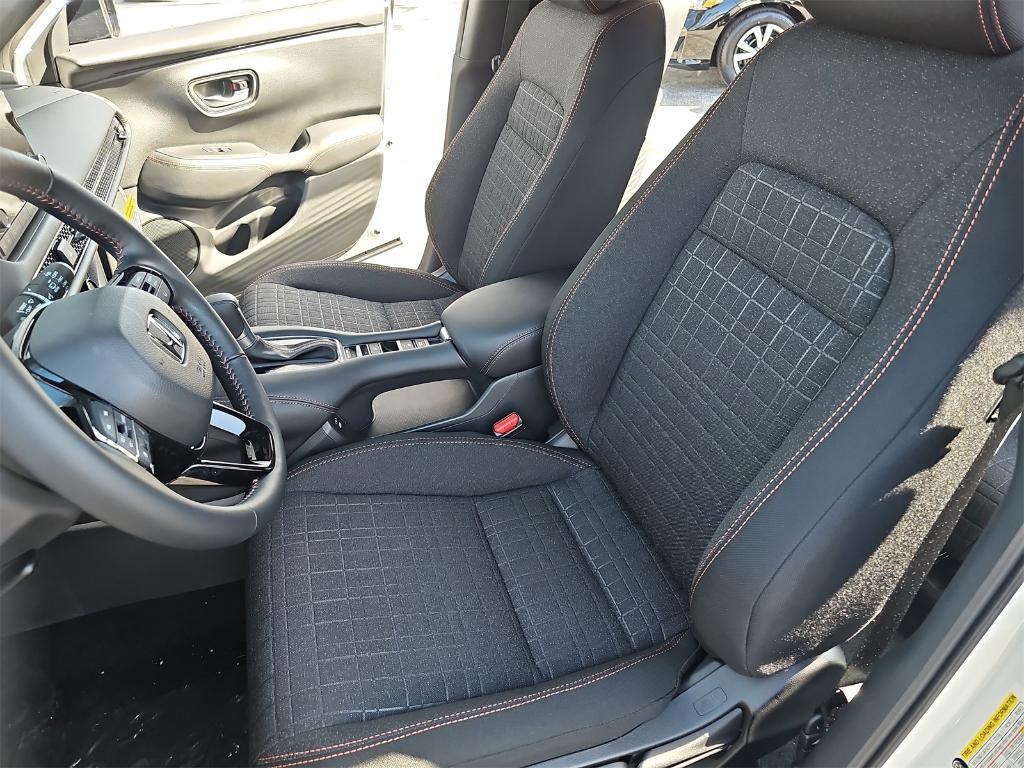 new 2025 Honda HR-V car, priced at $30,850