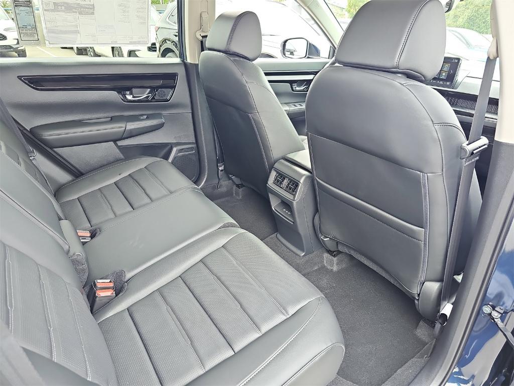 new 2025 Honda CR-V car, priced at $37,895