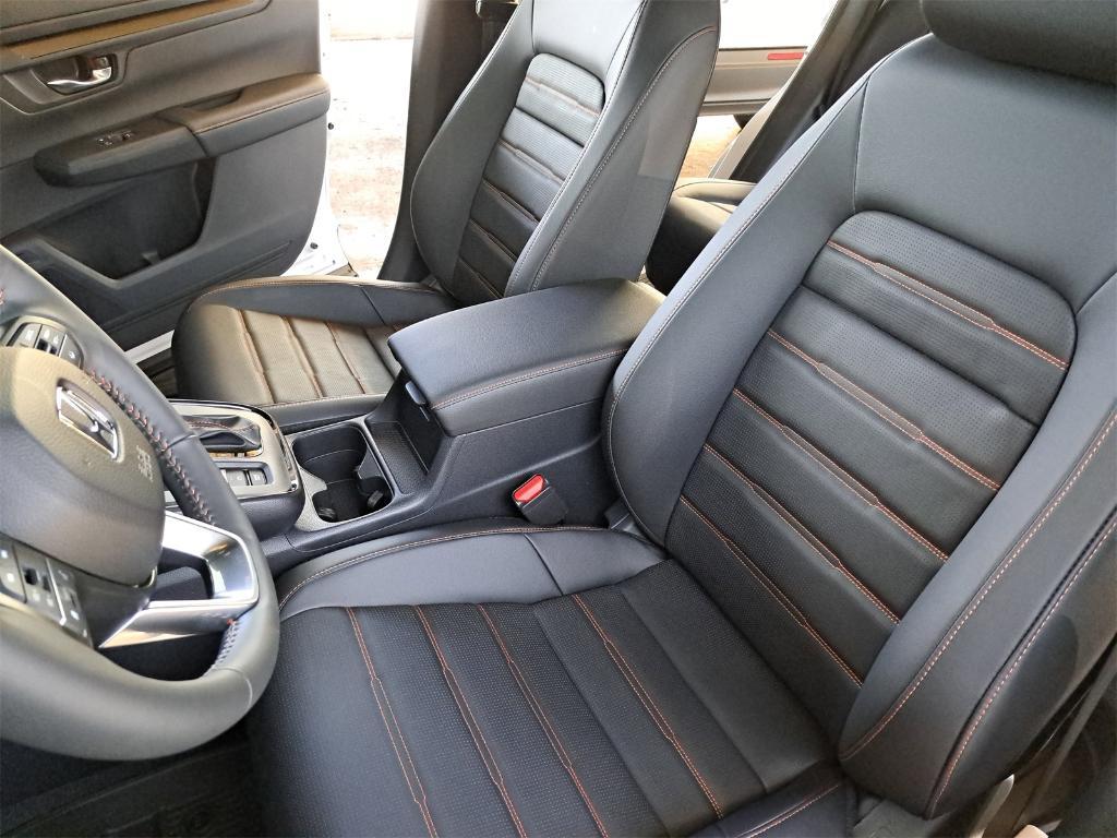 new 2025 Honda CR-V Hybrid car, priced at $41,000
