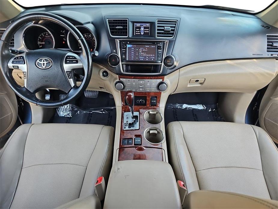 used 2013 Toyota Highlander car, priced at $16,500