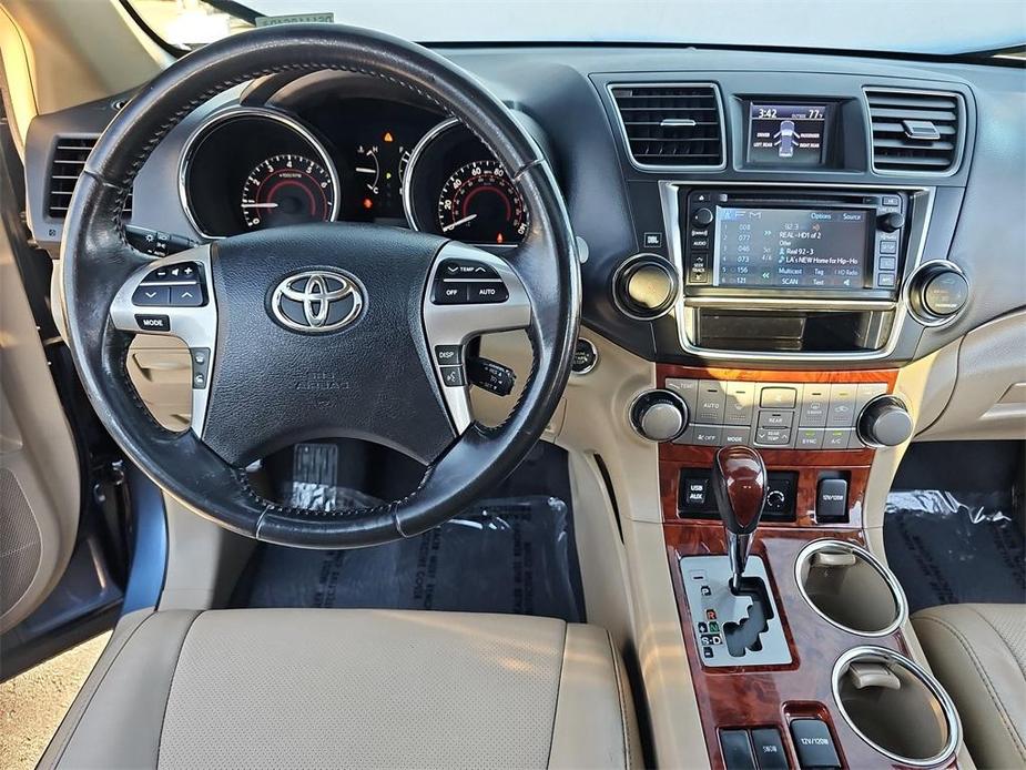 used 2013 Toyota Highlander car, priced at $16,500